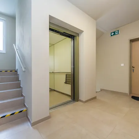 Apartment Welcome 5 *
