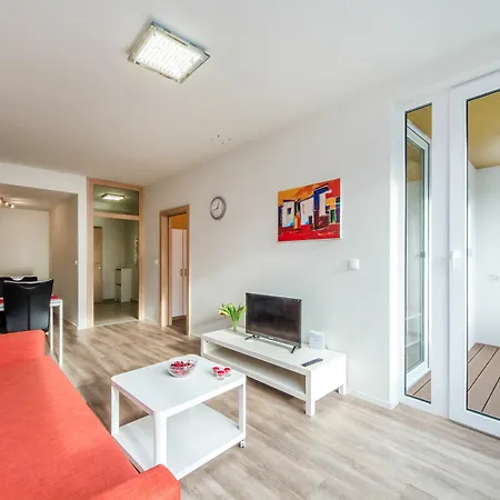 Welcome 5 Apartment