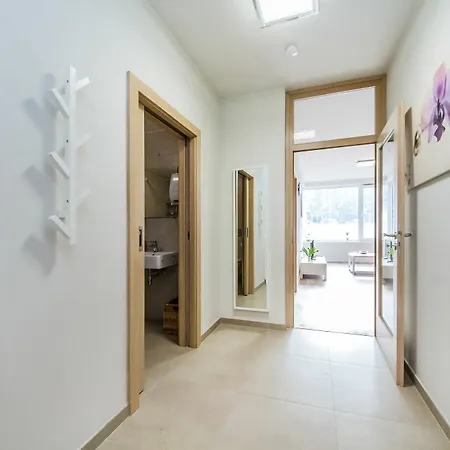 Welcome 5 Apartment